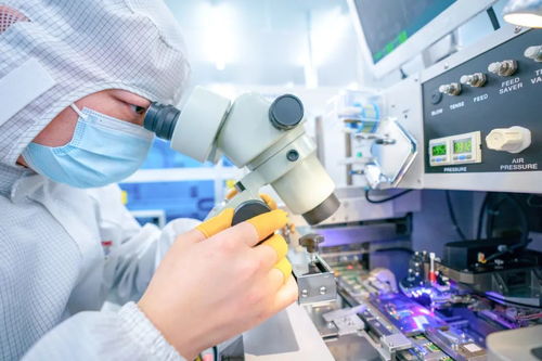 一座 谷 的追光史